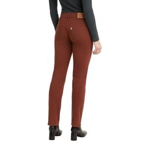 Levis classic stretch fabric mid rise straight leg relaxed fit jean